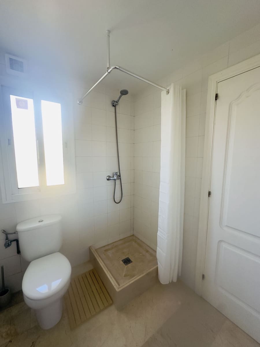 3 sypialnia Dom na sprzedaż w Riviera del Sol z basenem garażem - 585 000 € (Ref: 9396877)