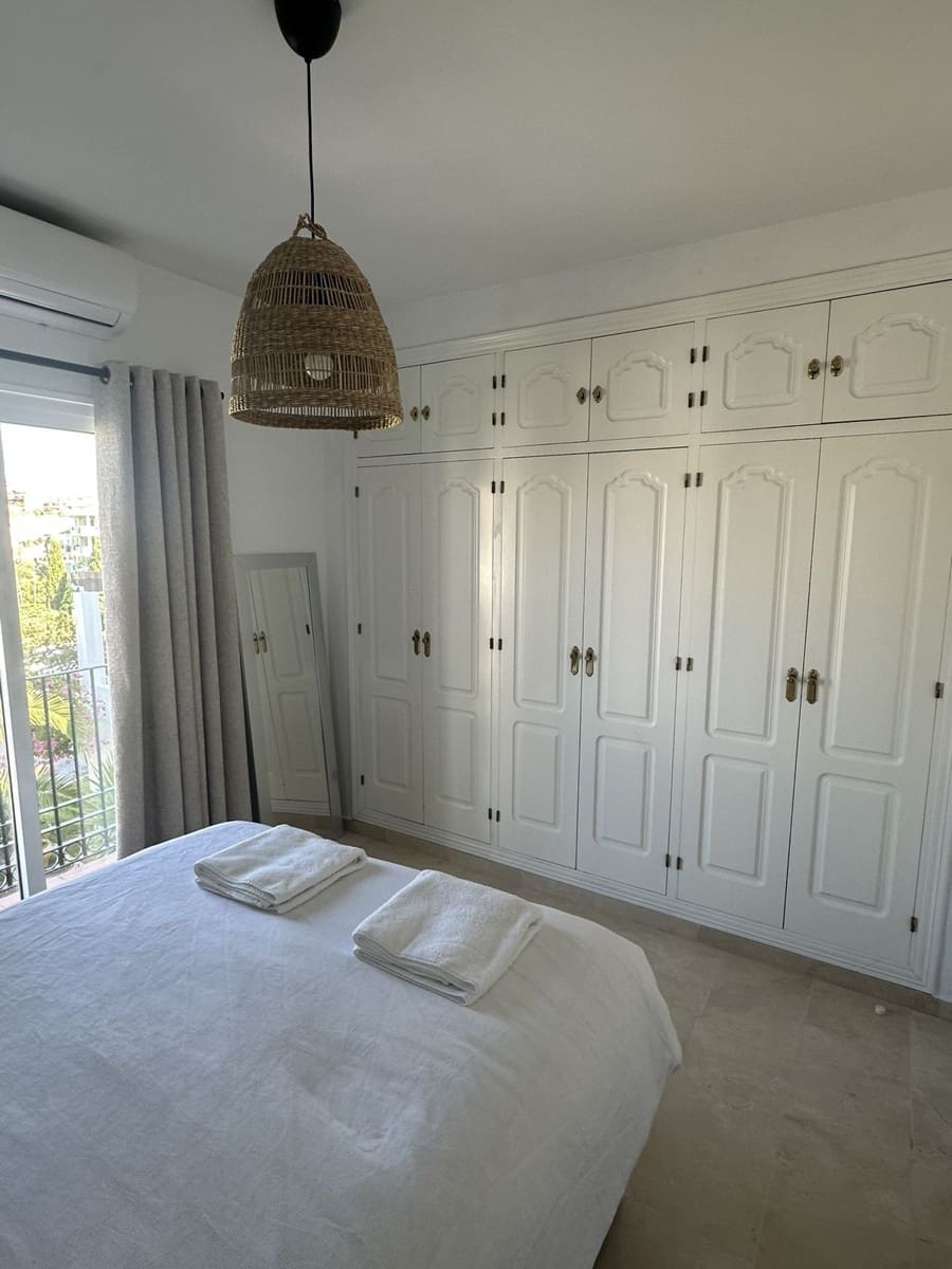 3 sypialnia Dom na sprzedaż w Riviera del Sol z basenem garażem - 585 000 € (Ref: 9396877)