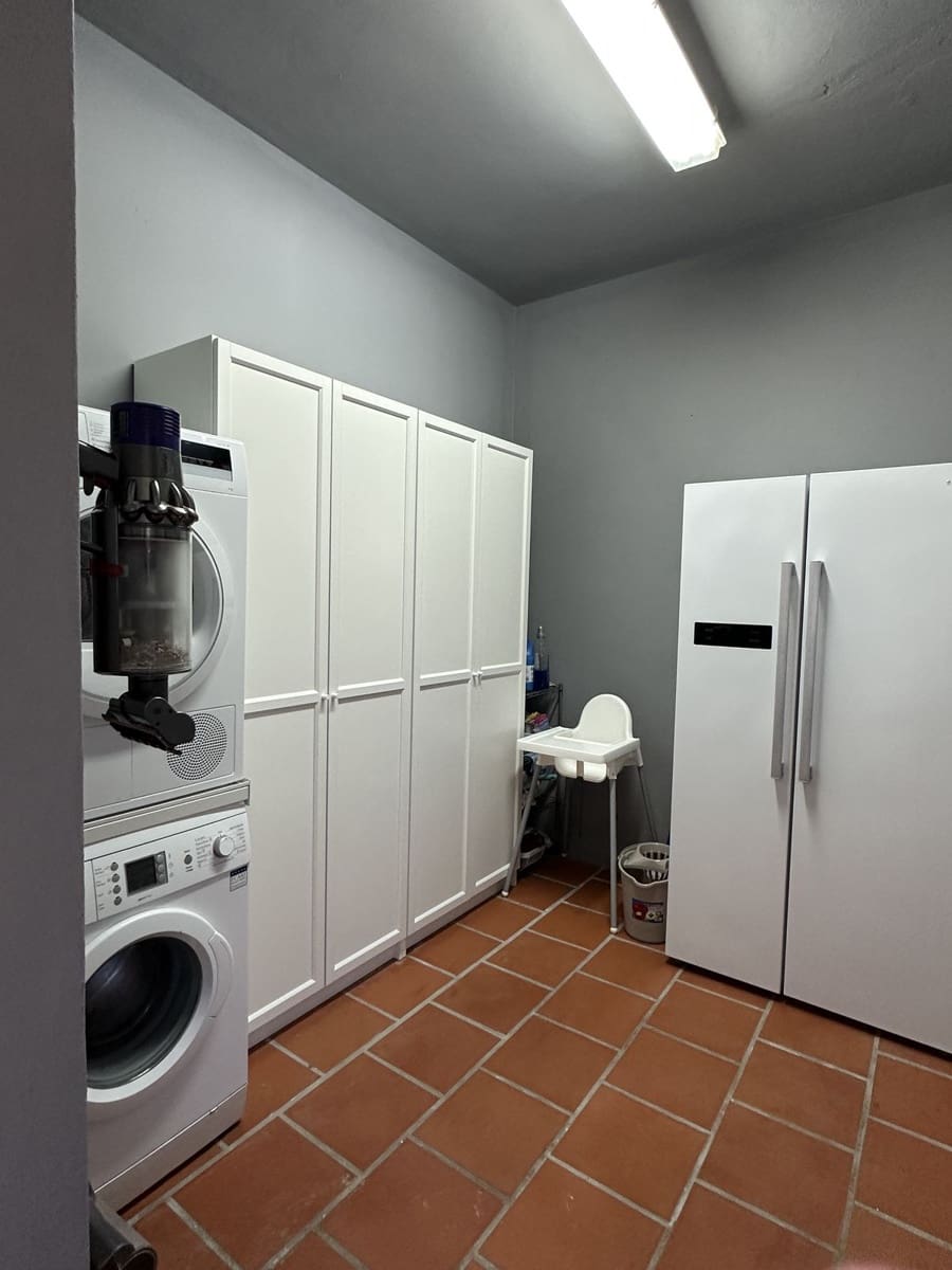 3 sypialnia Dom na sprzedaż w Riviera del Sol z basenem garażem - 585 000 € (Ref: 9396877)