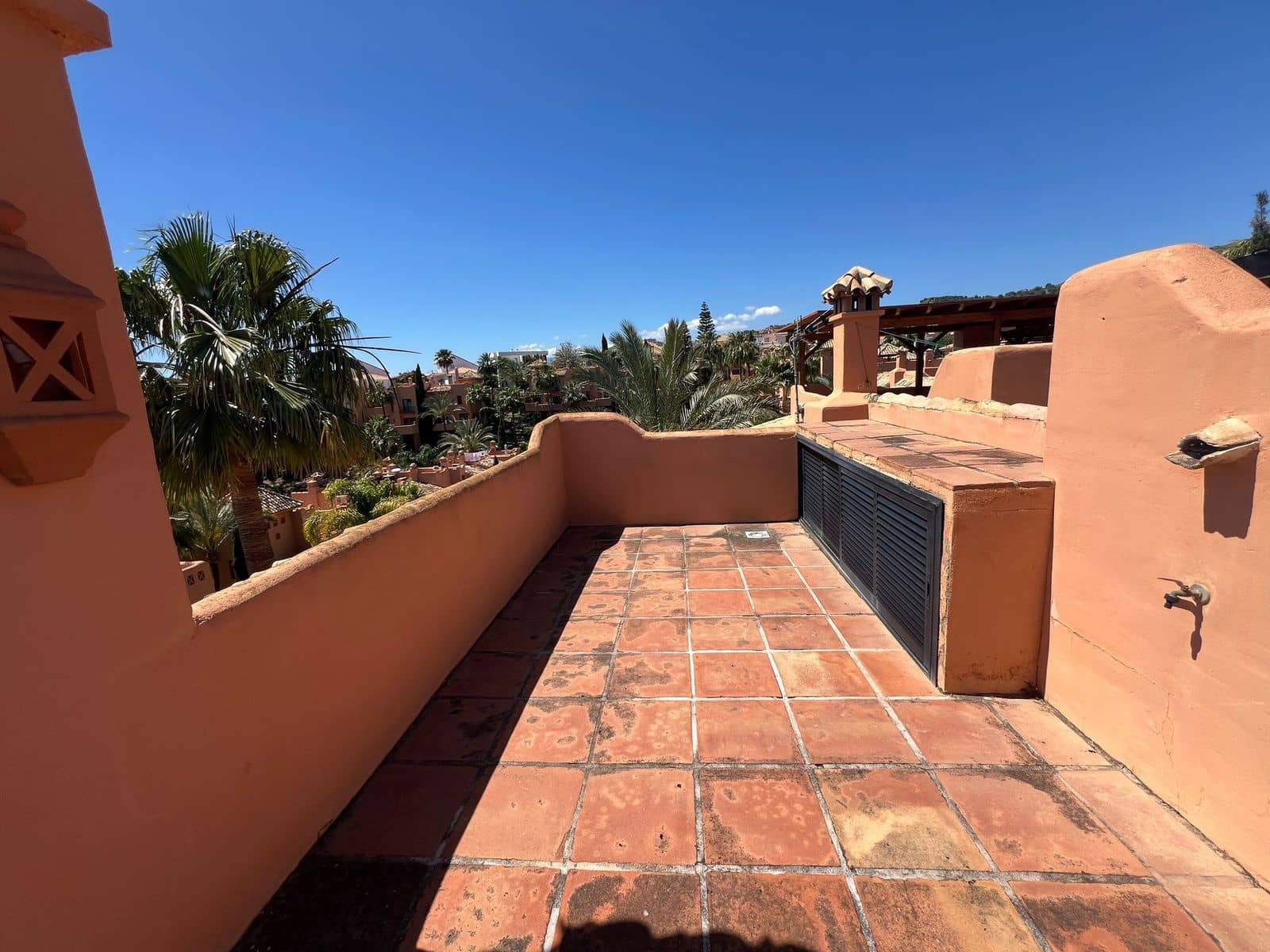 5 slaapkamer Huis te koop in Riviera del Sol met zwembad garage - € 495.000 (Ref: 9397035)