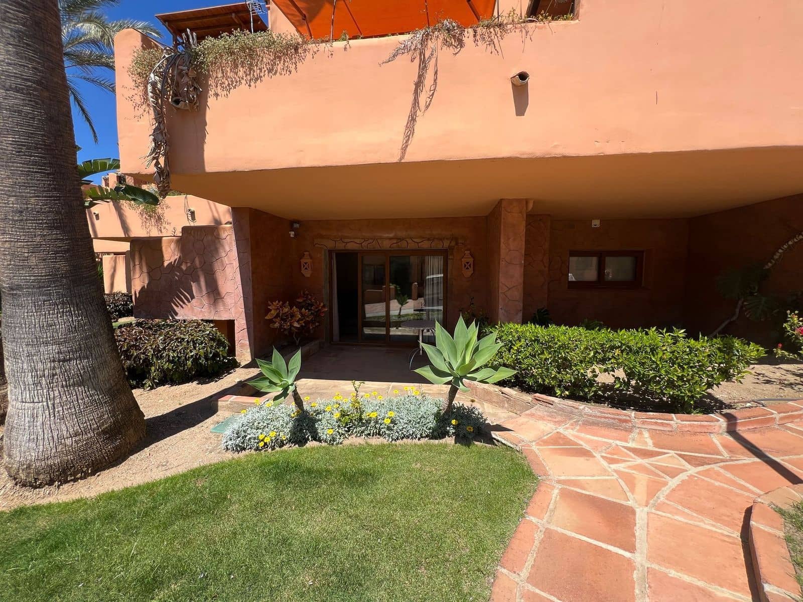 5 slaapkamer Huis te koop in Riviera del Sol met zwembad garage - € 495.000 (Ref: 9397035)