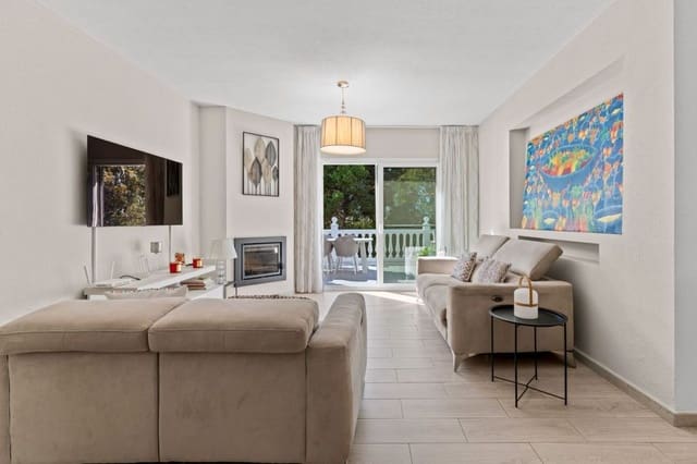 4 sypialnia Dom na sprzedaż w Calahonda, Mijas z basenem garażem - 650 000 € (Ref: 9412894)