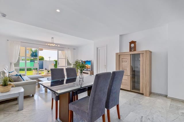 5 sypialnia Dom na sprzedaż w Calahonda, Mijas z basenem garażem - 528 000 € (Ref: 9412896)