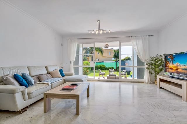 5 sypialnia Dom na sprzedaż w Calahonda, Mijas z basenem garażem - 528 000 € (Ref: 9412896)