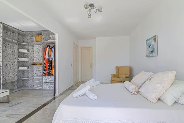 5 sypialnia Dom na sprzedaż w Calahonda, Mijas z basenem garażem - 528 000 € (Ref: 9412896)
