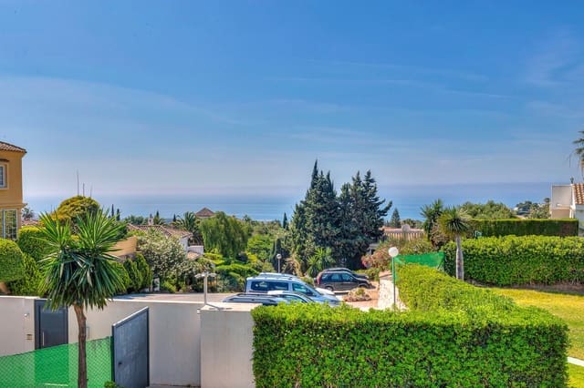 5 sypialnia Dom na sprzedaż w Calahonda, Mijas z basenem garażem - 528 000 € (Ref: 9412896)