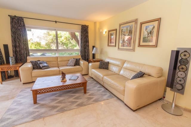 3 camera da letto Appartamento sulla Spiaggia in vendita in Elviria, Marbella con piscina garage - 725.000 € (Rif: 9426203)