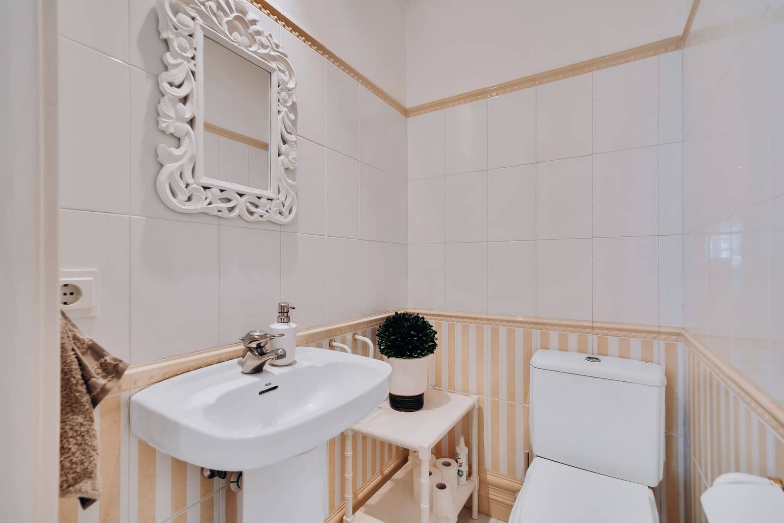 3 sypialnia Willa na sprzedaż w Calahonda z basenem garażem - 739 000 € (Ref: 9426459)