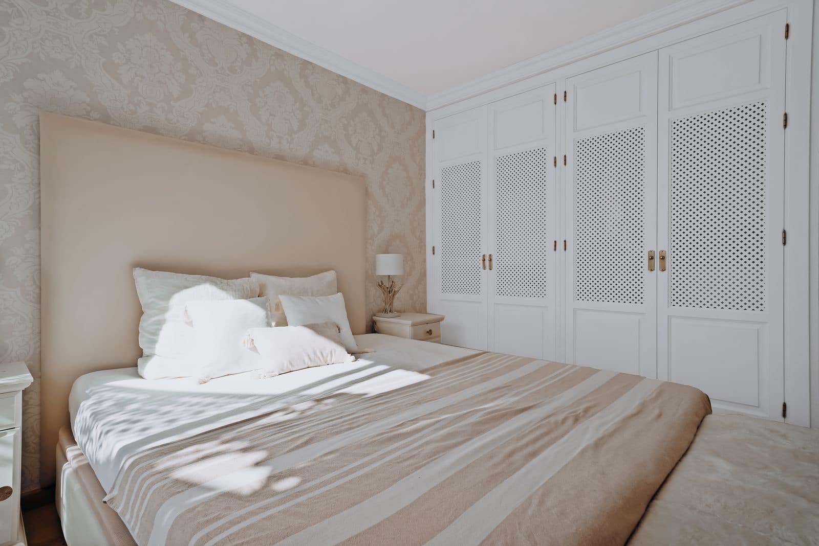 3 sypialnia Willa na sprzedaż w Calahonda z basenem garażem - 739 000 € (Ref: 9426459)