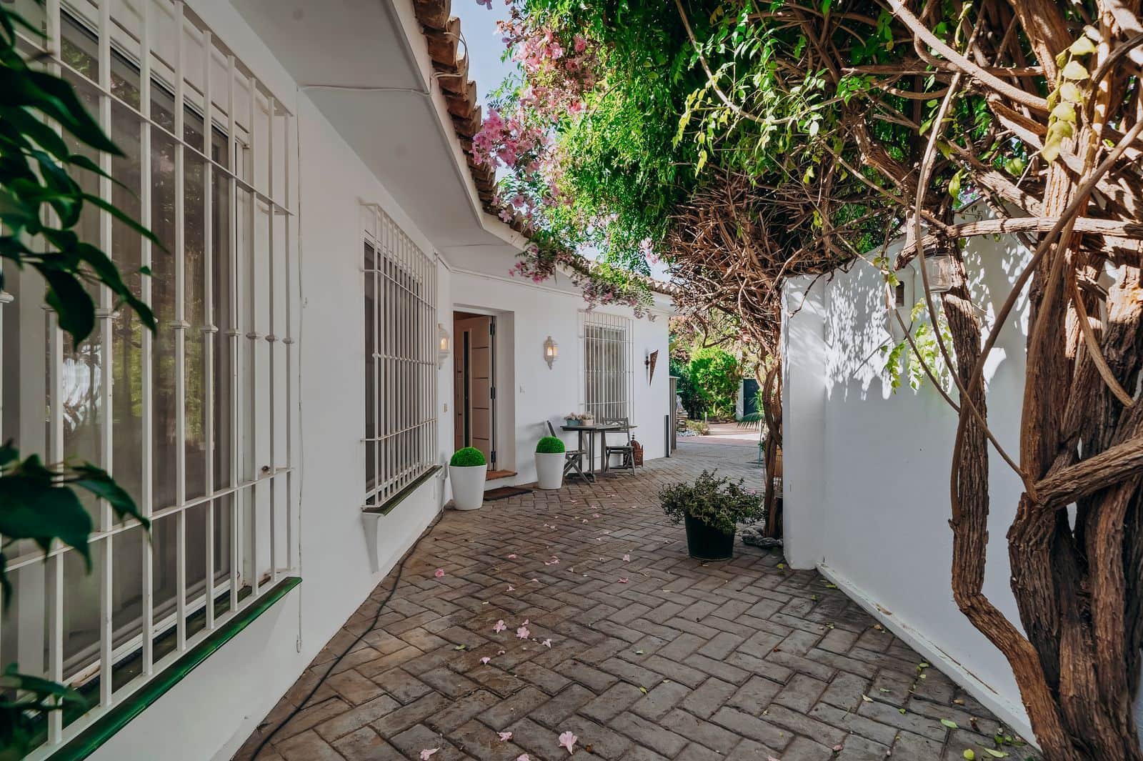 3 sypialnia Willa na sprzedaż w Calahonda z basenem garażem - 739 000 € (Ref: 9426459)