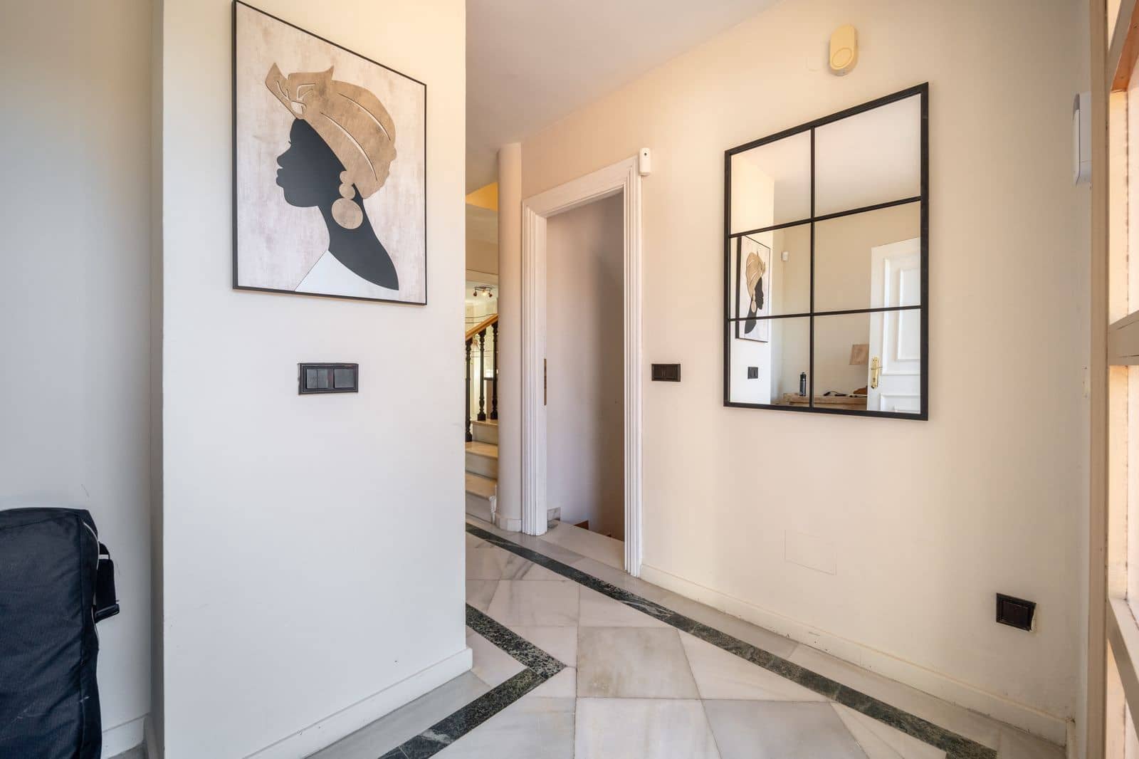 6 bedroom Villa for sale in Elviria with pool garage - € 1,400,000 (Ref: 9426475)