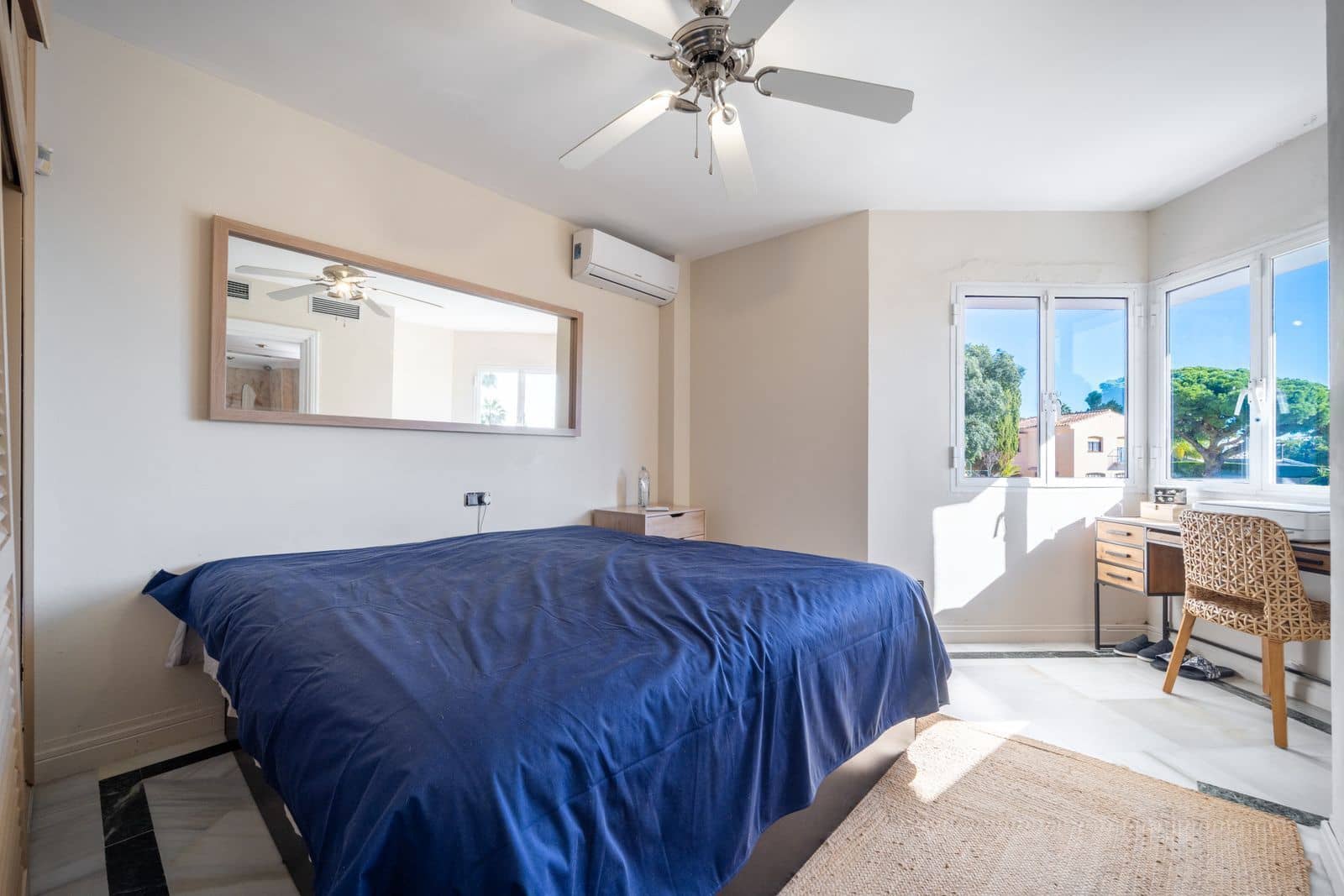 6 bedroom Villa for sale in Elviria with pool garage - € 1,400,000 (Ref: 9426475)