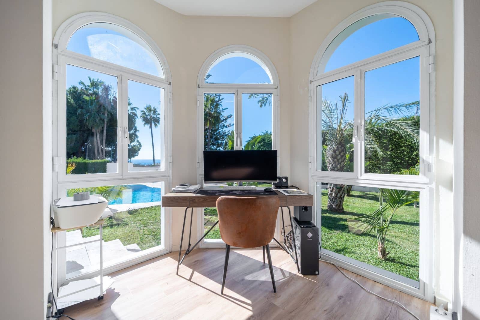 6 bedroom Villa for sale in Elviria with pool garage - € 1,400,000 (Ref: 9426475)