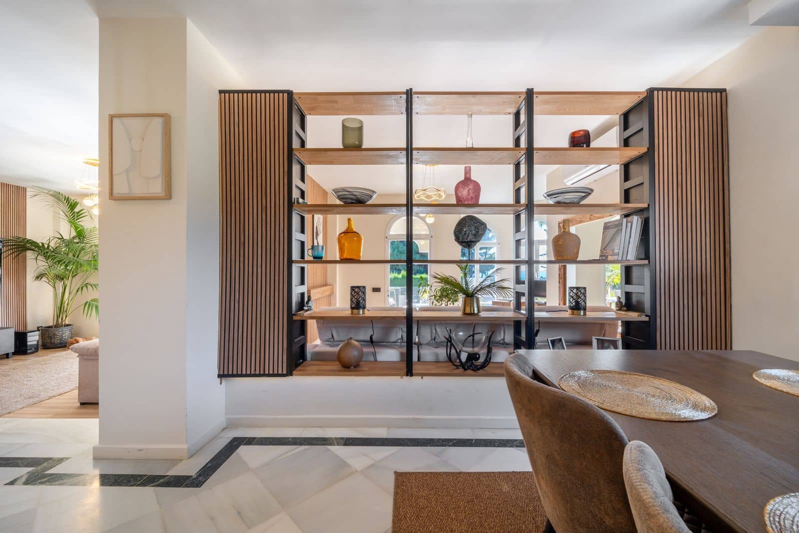 6 bedroom Villa for sale in Elviria with pool garage - € 1,400,000 (Ref: 9426475)