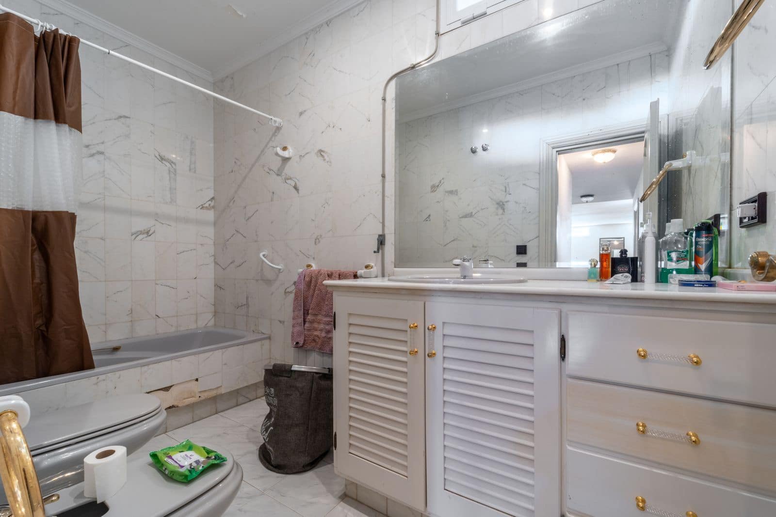 6 bedroom Villa for sale in Elviria with pool garage - € 1,400,000 (Ref: 9426475)