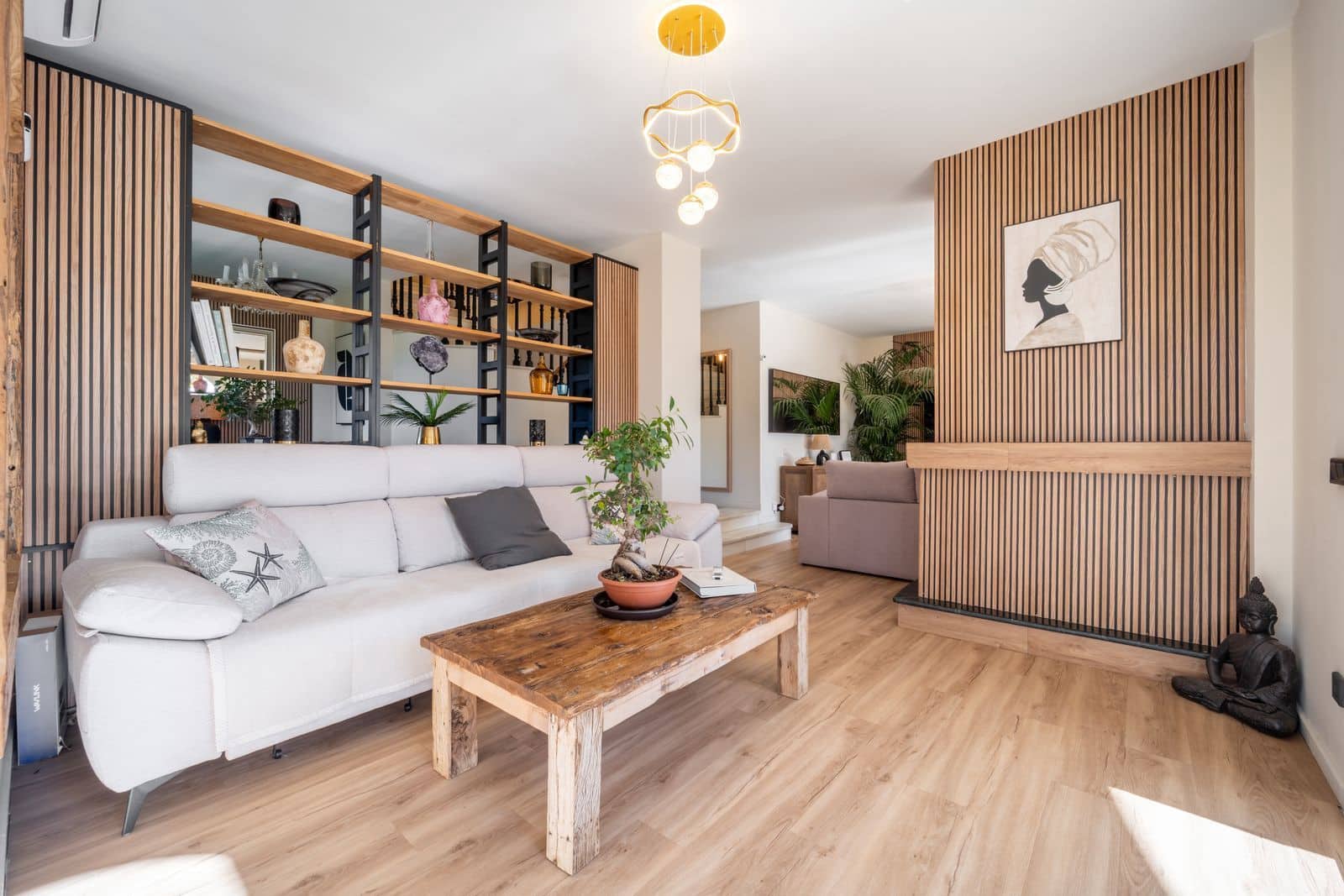 6 bedroom Villa for sale in Elviria with pool garage - € 1,400,000 (Ref: 9426475)