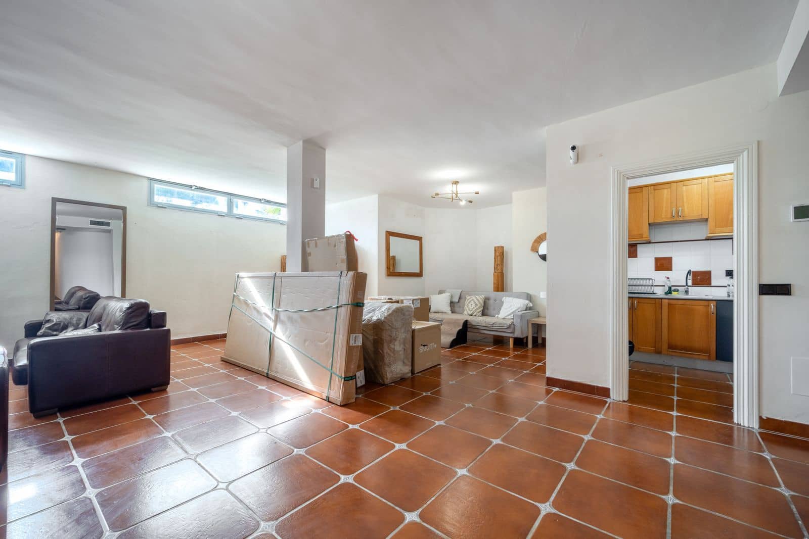 6 bedroom Villa for sale in Elviria with pool garage - € 1,400,000 (Ref: 9426475)