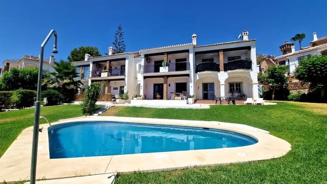2 soveværelse Byhus til salg i Mijas Golf, Mijas med swimmingpool garage - € 340.000 (Ref: 9442847)