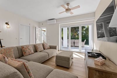 4 sypialnia Dom na sprzedaż w Calahonda, Mijas z basenem garażem - 650 000 € (Ref: 9470997)