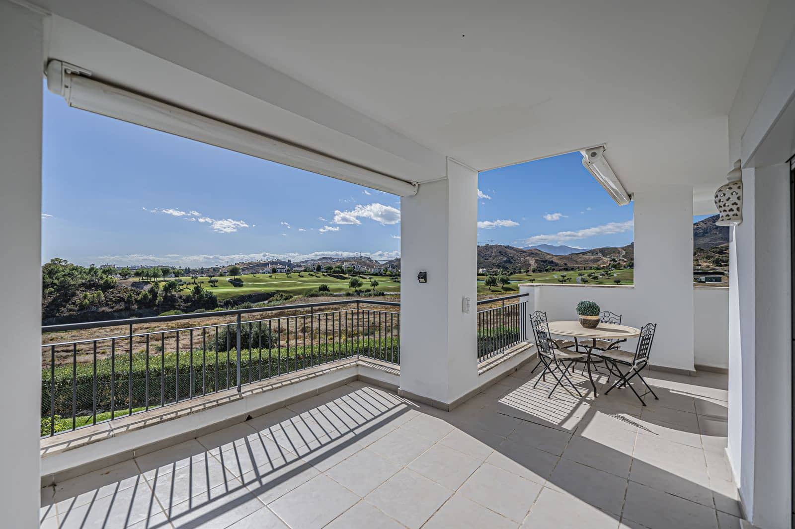 3 bedroom Apartment for sale in Los Arqueros with pool garage - € 549,000 (Ref: 9481565)