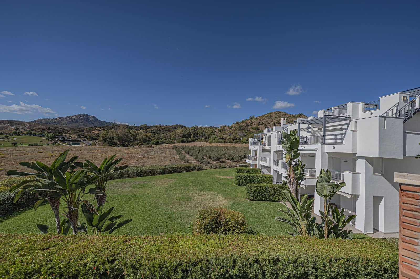 3 bedroom Apartment for sale in Los Arqueros with pool garage - € 549,000 (Ref: 9481565)