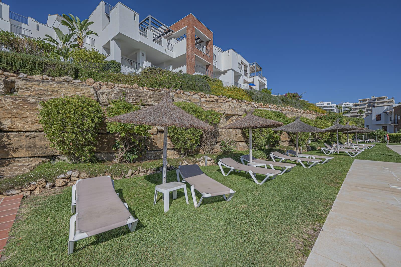 3 bedroom Apartment for sale in Los Arqueros with pool garage - € 549,000 (Ref: 9481565)