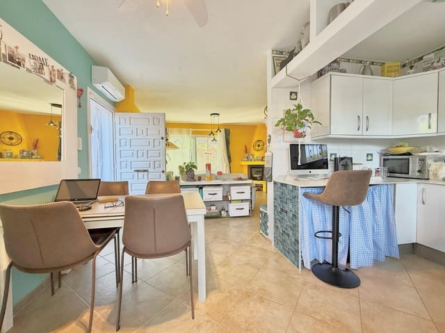 2 makuuhuone Paritalo myytävänä paikassa Calahonda, Mijas mukana uima-altaan 
autotalli - 425 000 € (Ref: 9481570)