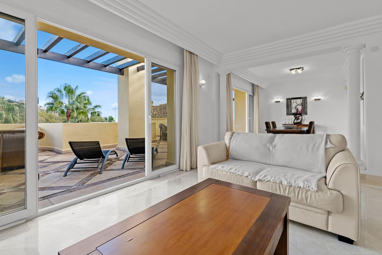 3 chambre Penthouse à vendre à Casares avec piscine garage - 595 000 € (Ref: 9496439)