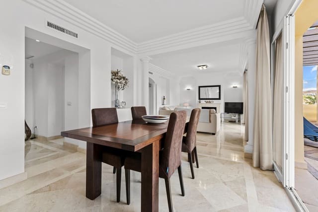 3 chambre Penthouse à vendre à Casares avec piscine garage - 595 000 € (Ref: 9496439)