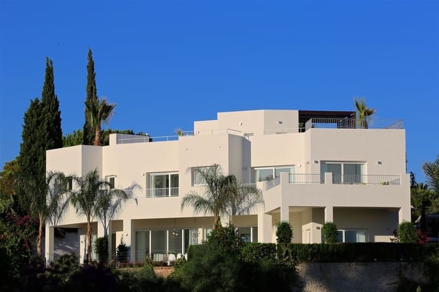 4 makuuhuone Huvila myytävänä paikassa El Rosario, Marbella mukana uima-altaan 
autotalli - 2 595 000 € (Ref: 9524771)