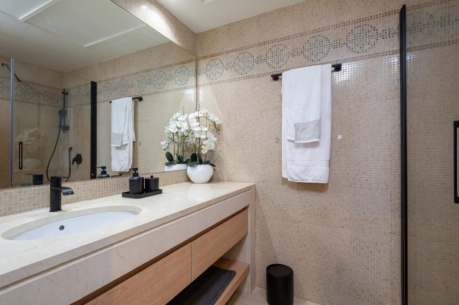 3 soverom Penthouse til salgs i La Quinta med svømmebasseng garasje - € 945 000 (Ref: 9525541)