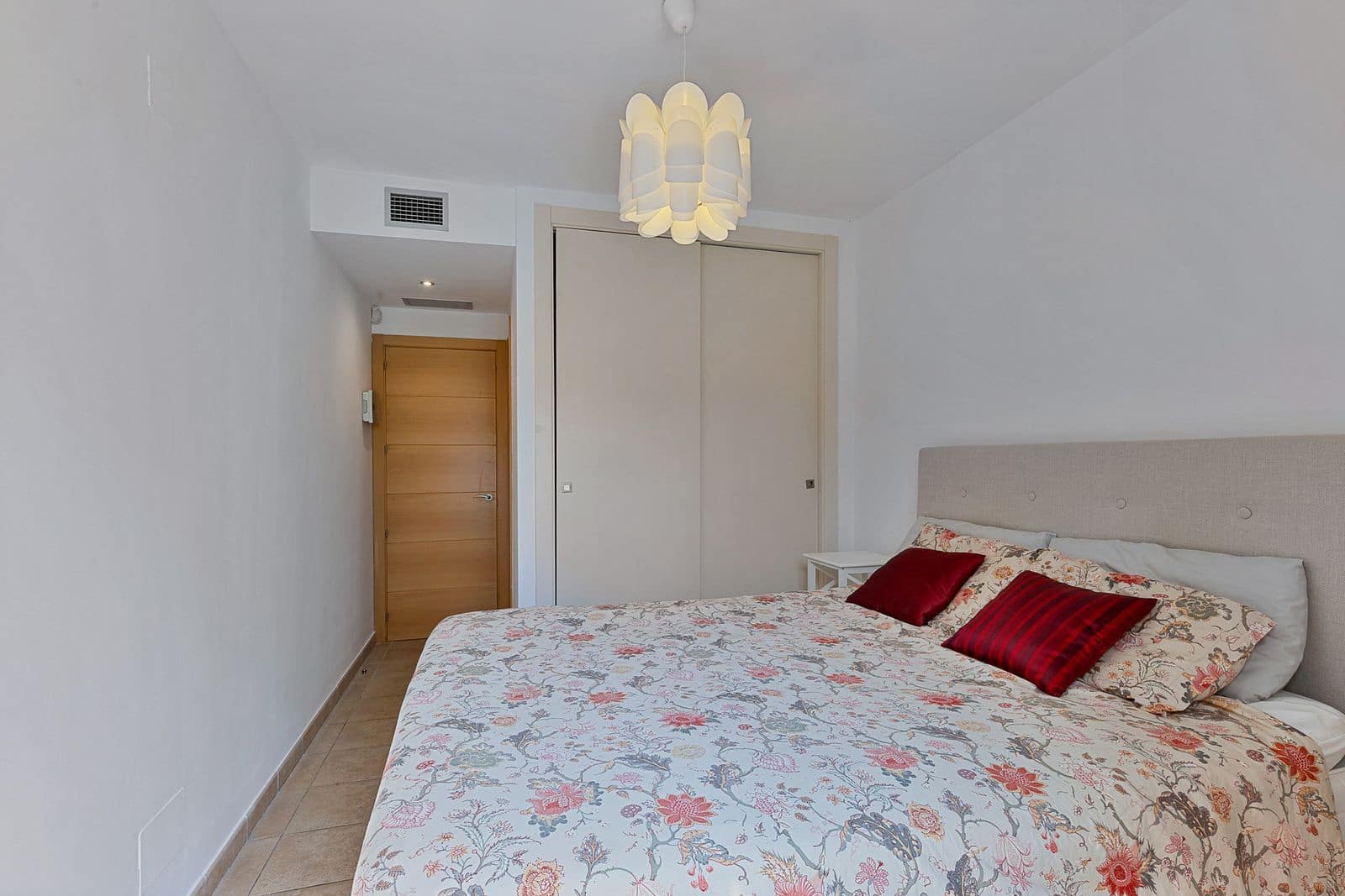 2 Zimmer Apartment zu verkaufen in La Cala de Mijas mit Pool Garage - 365.000 € (Ref: 9542419)