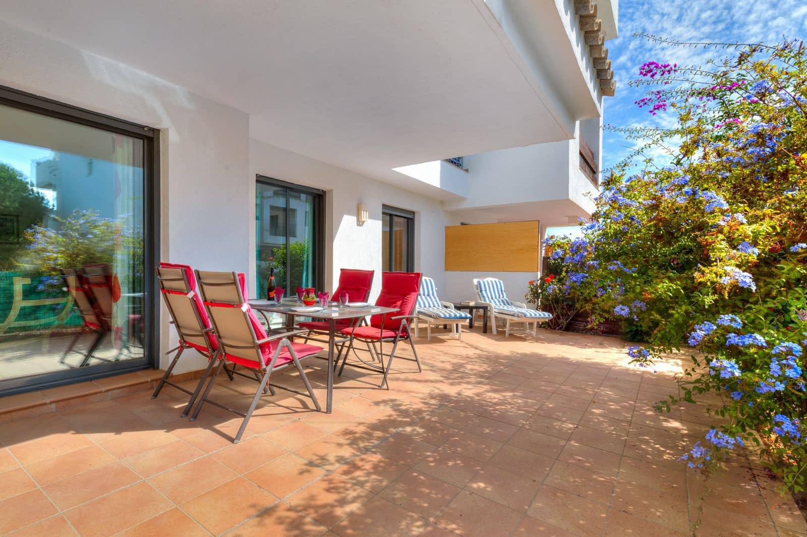 2 Zimmer Apartment zu verkaufen in La Cala de Mijas mit Pool Garage - 365.000 € (Ref: 9542419)