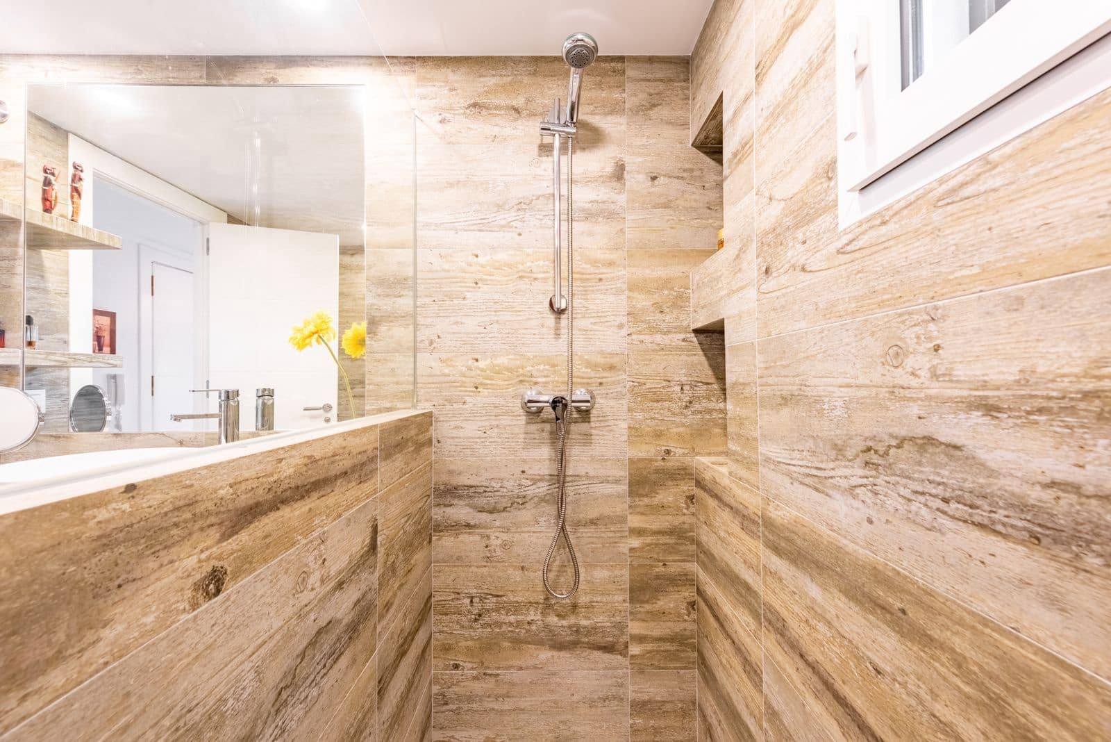 2 sypialnia Apartament przy plaży na sprzedaż w La Cala de Mijas z basenem garażem - 599 000 € (Ref: 9544456)