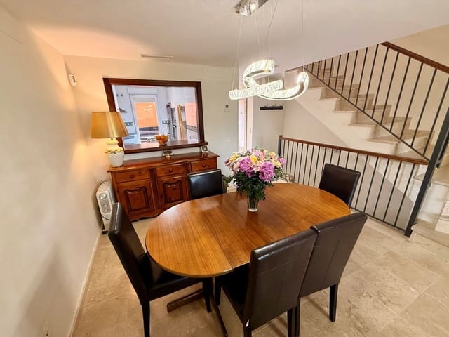 5 sovrum Hus till salu i Cabopino, Marbella med pool garage - 519 000 € (Ref: 9552504)