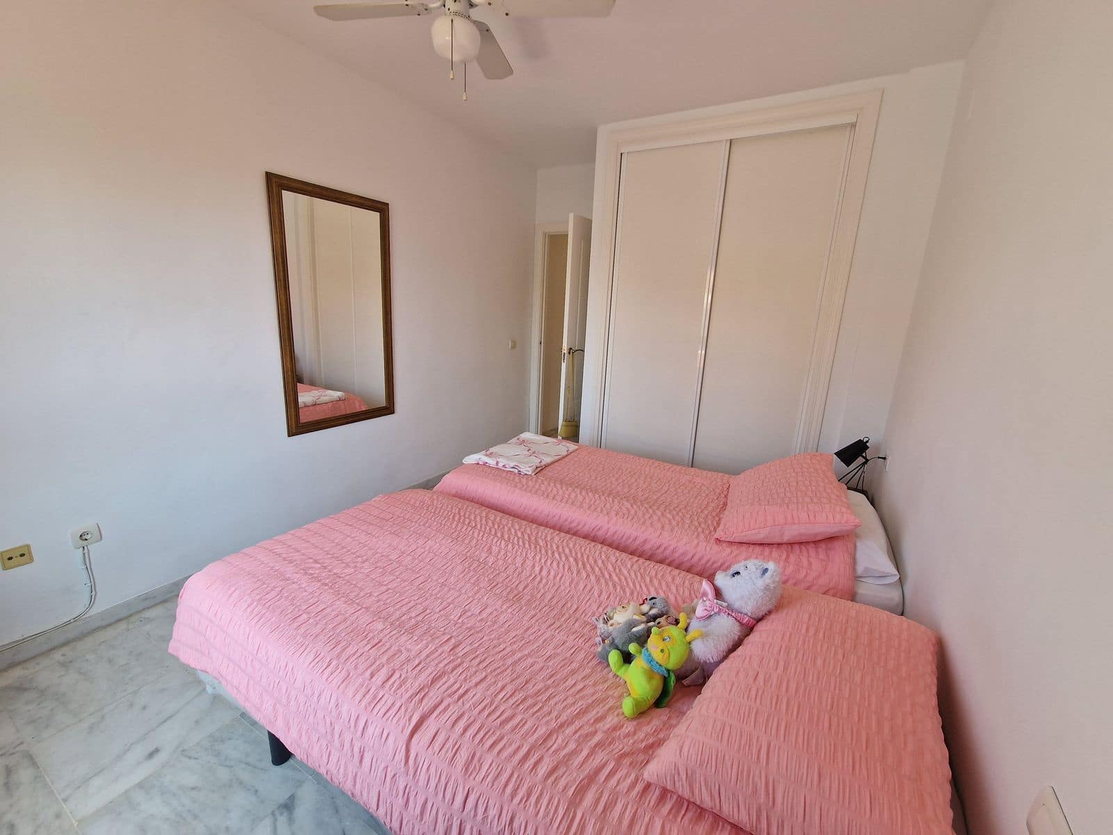 3 slaapkamer Penthouse te koop in Riviera del Sol met zwembad garage - € 395.000 (Ref: 9570163)