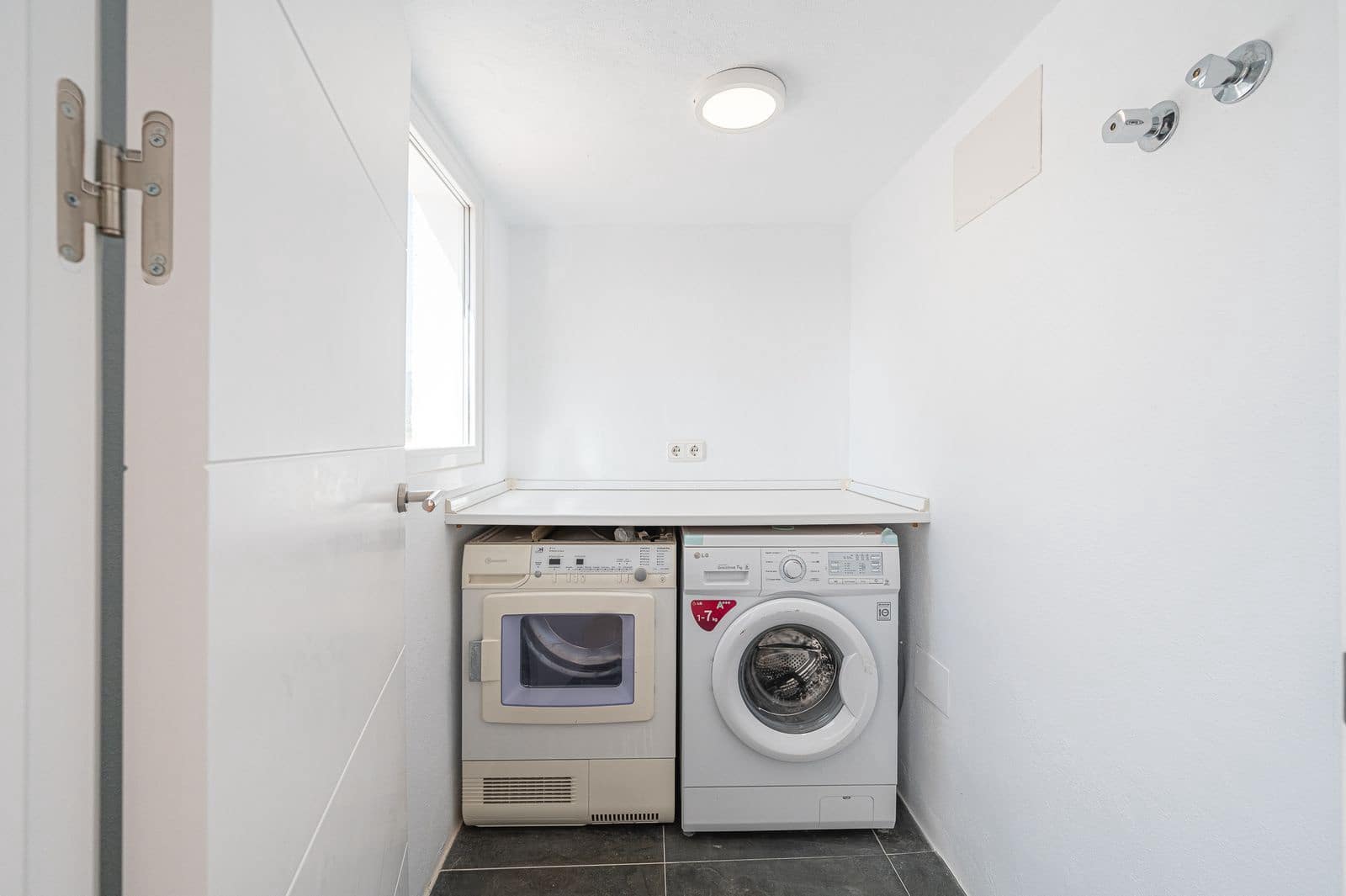 3 Zimmer Haus zu verkaufen in Nueva Andalucia mit Pool Garage - 699.000 € (Ref: 9570166)