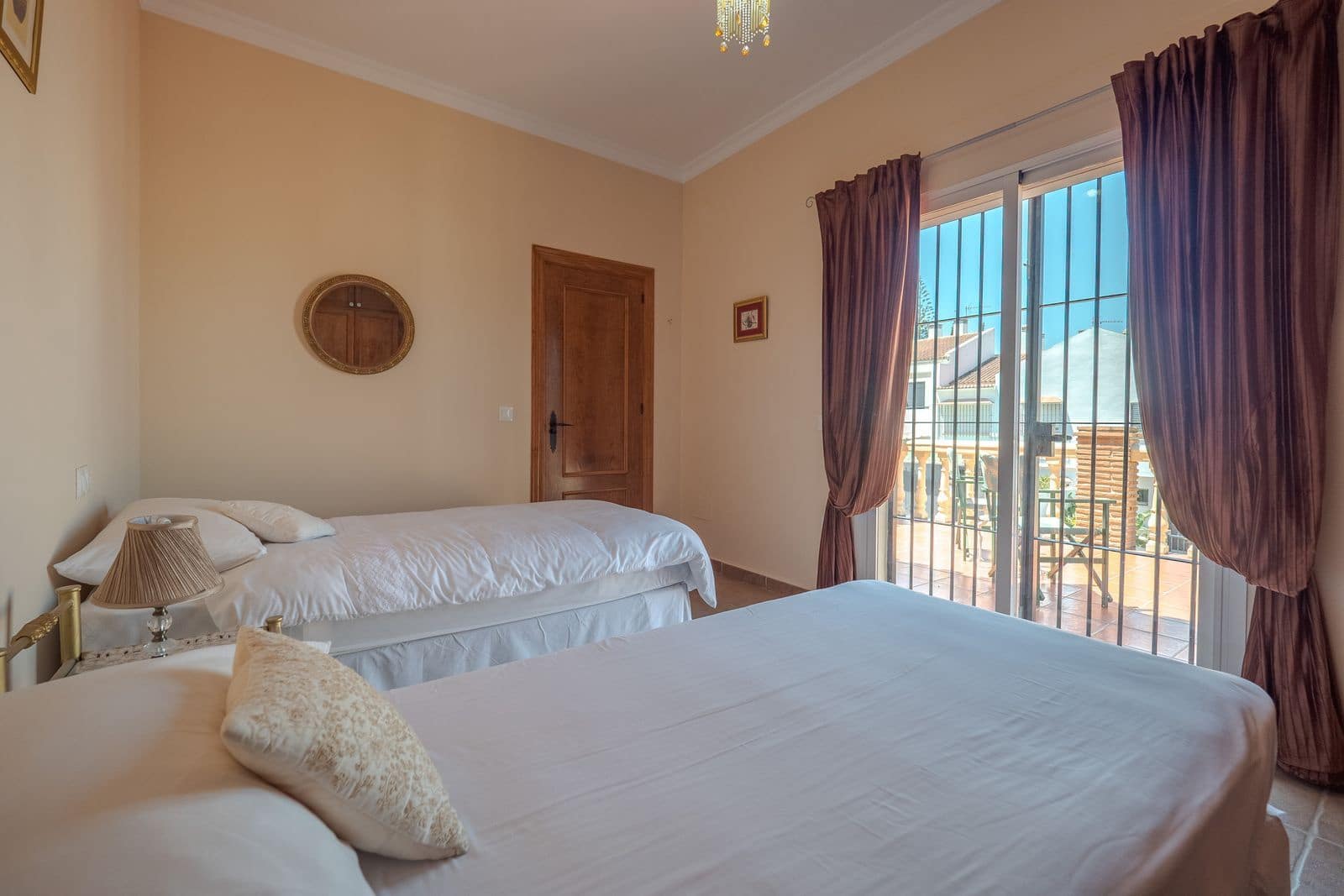 5 sypialnia Apartament na sprzedaż w Alhaurin el Grande z basenem garażem - 695 000 € (Ref: 9580354)