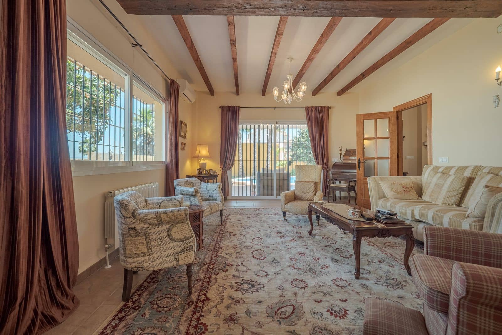 5 sypialnia Apartament na sprzedaż w Alhaurin el Grande z basenem garażem - 695 000 € (Ref: 9580354)