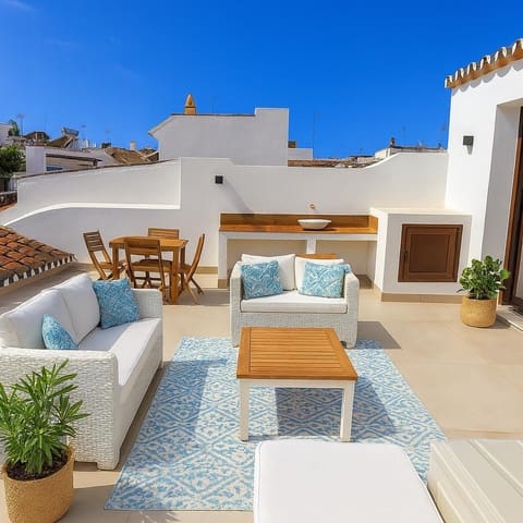 Casa de 4 habitaciones en Estepona en venta con garaje - 985.000 € (Ref: 9580355)