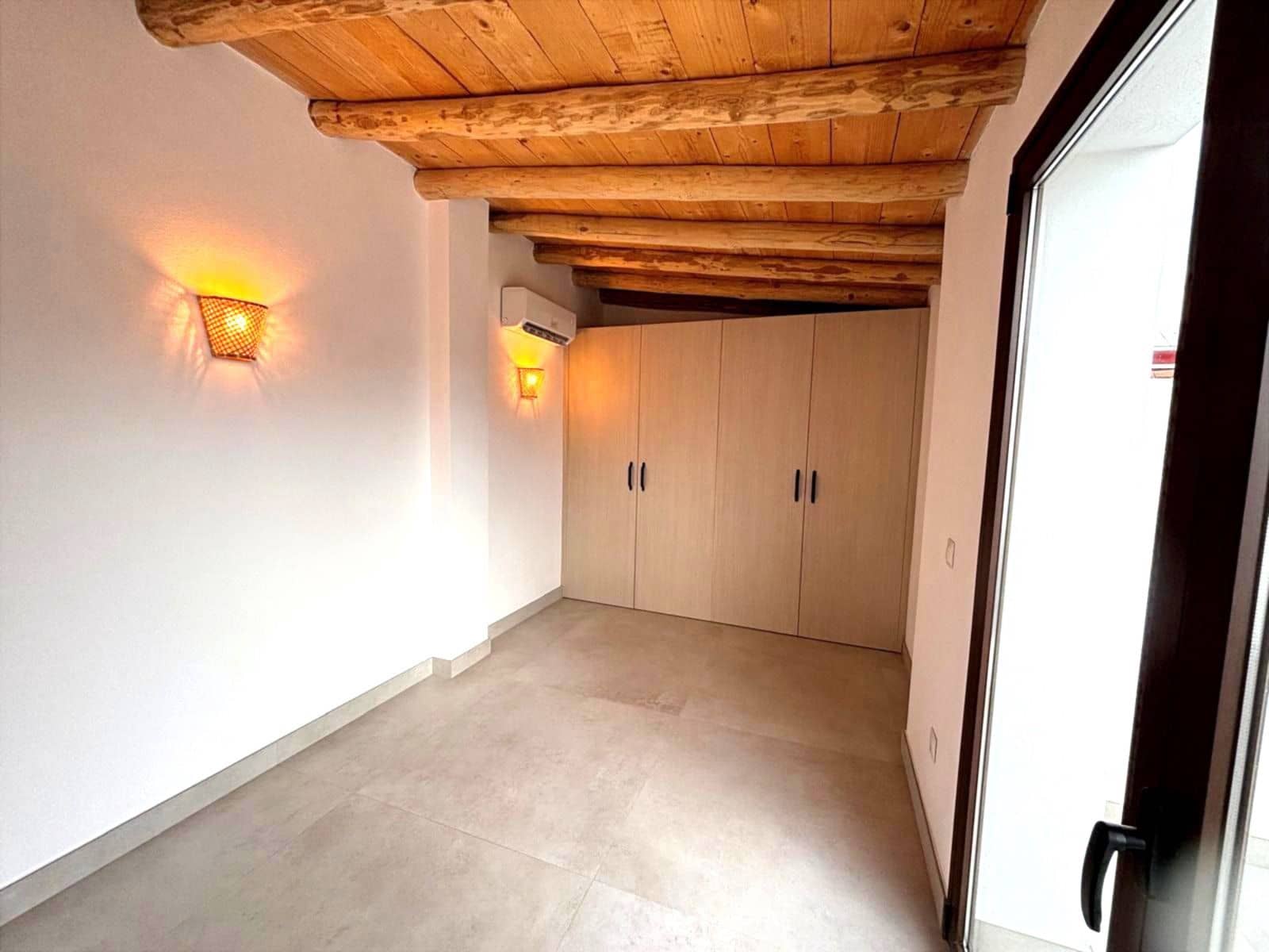 Casa de 4 habitaciones en Estepona en venta con garaje - 985.000 € (Ref: 9580355)