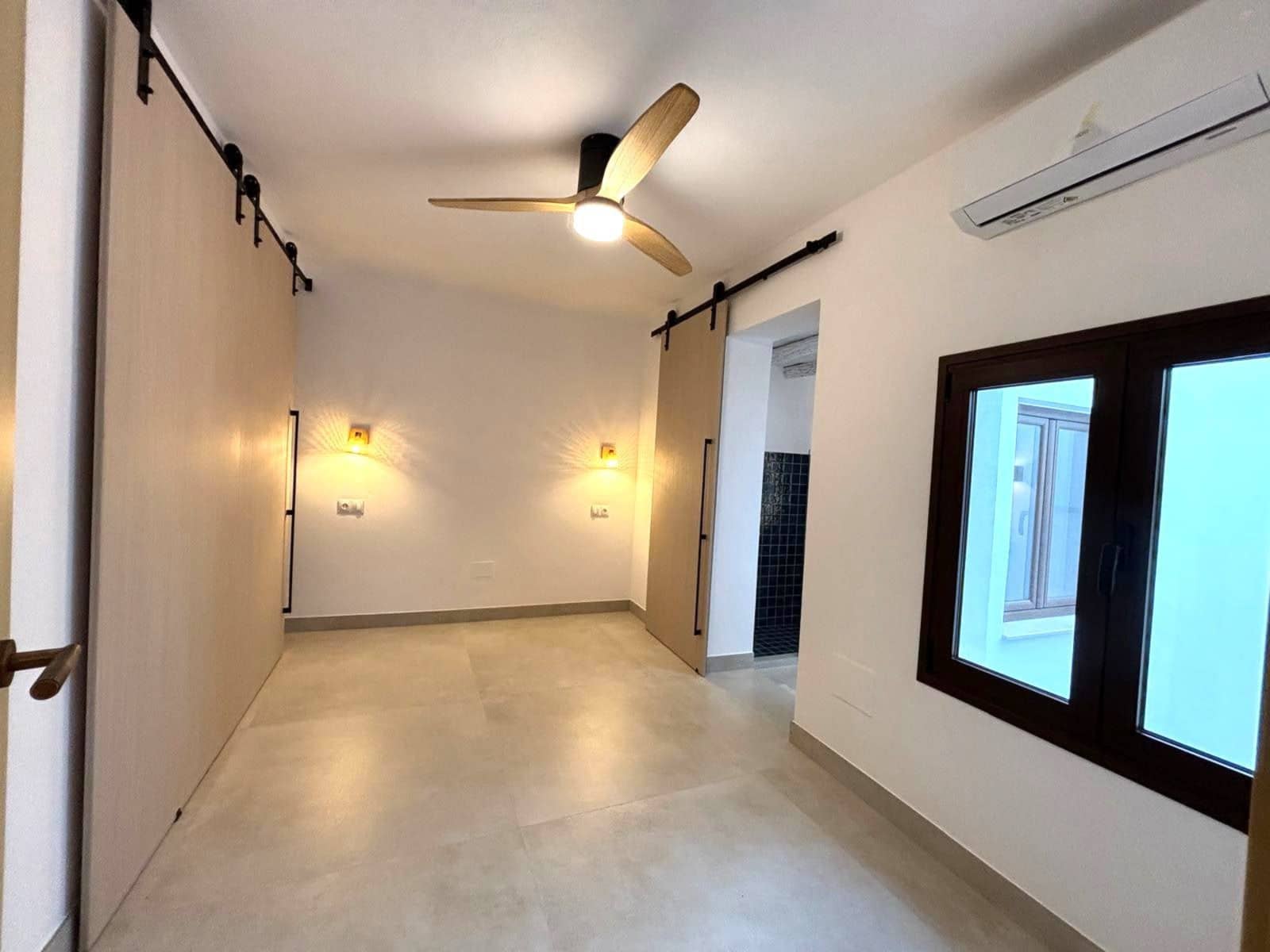 Casa de 4 habitaciones en Estepona en venta con garaje - 985.000 € (Ref: 9580355)