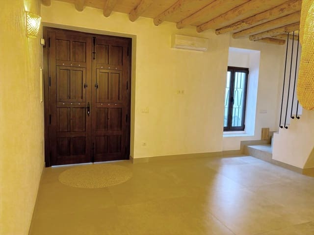 Casa de 4 habitaciones en Estepona en venta con garaje - 985.000 € (Ref: 9580355)