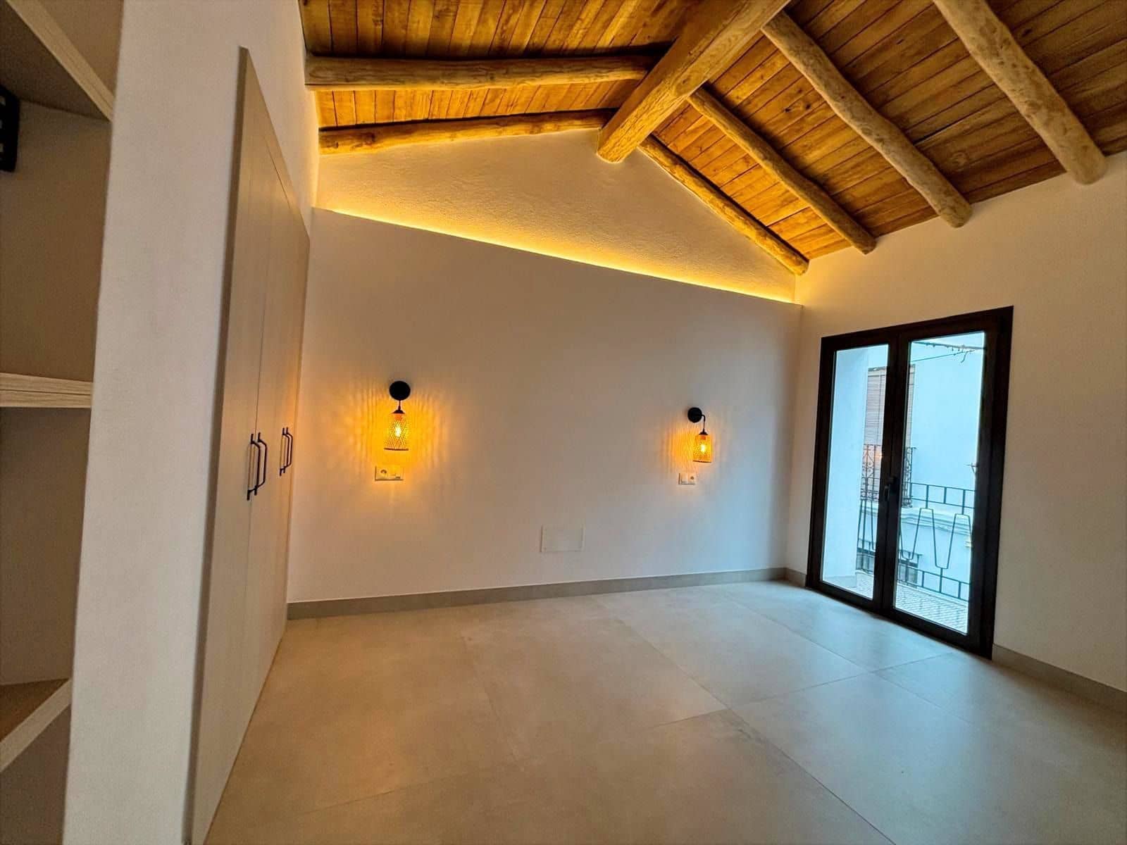 Casa de 4 habitaciones en Estepona en venta con garaje - 985.000 € (Ref: 9580355)