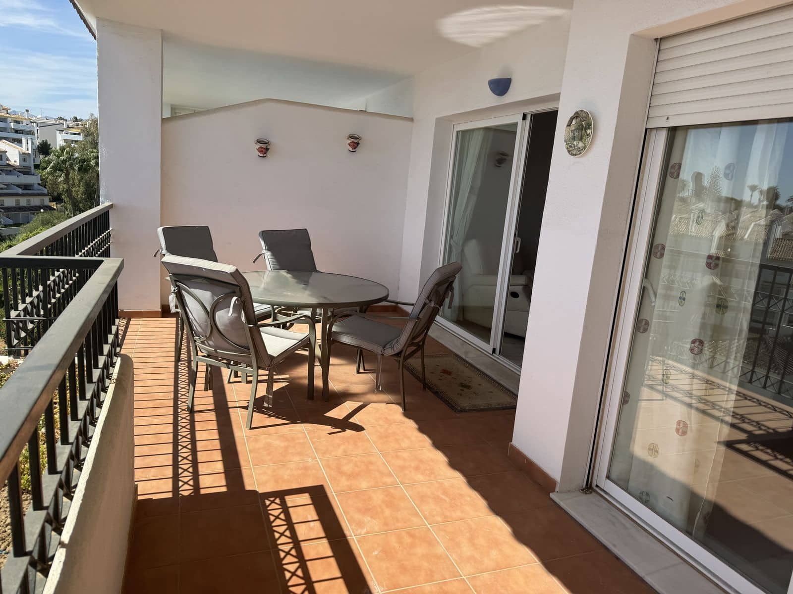 2 makuuhuone Huoneisto myytävänä paikassa Calahonda mukana uima-altaan 
autotalli - 375 000 € (Ref: 9580359)