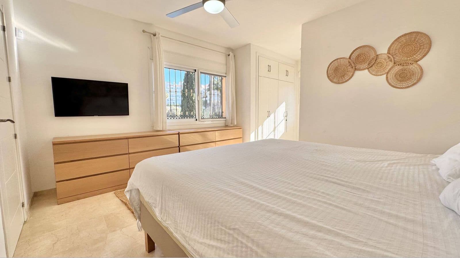 3 quarto Moradia para venda em Riviera del Sol com piscina garagem - 730 000 € (Ref: 9588422)