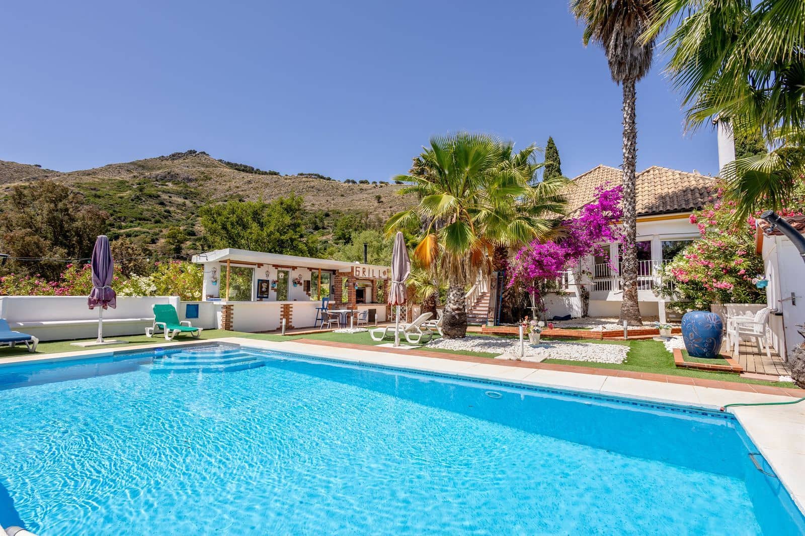4 bedroom Villa for sale in Alhaurin el Grande with pool garage - € 795,000 (Ref: 9598181)