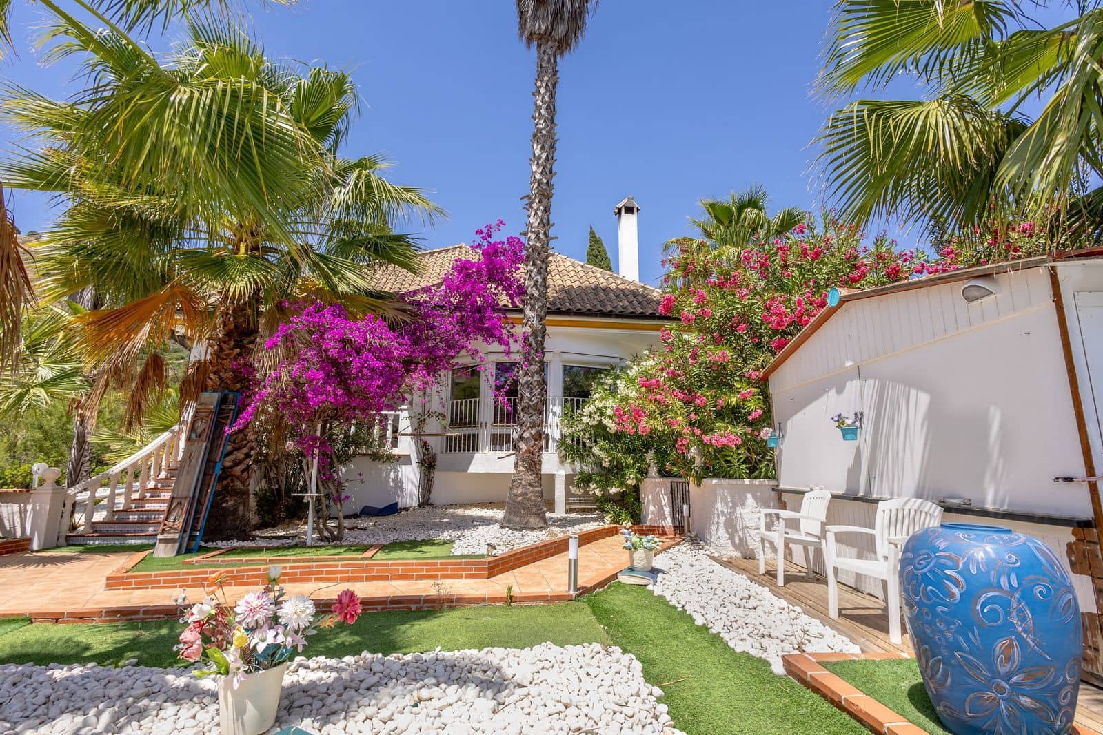 4 bedroom Villa for sale in Alhaurin el Grande with pool garage - € 795,000 (Ref: 9598181)