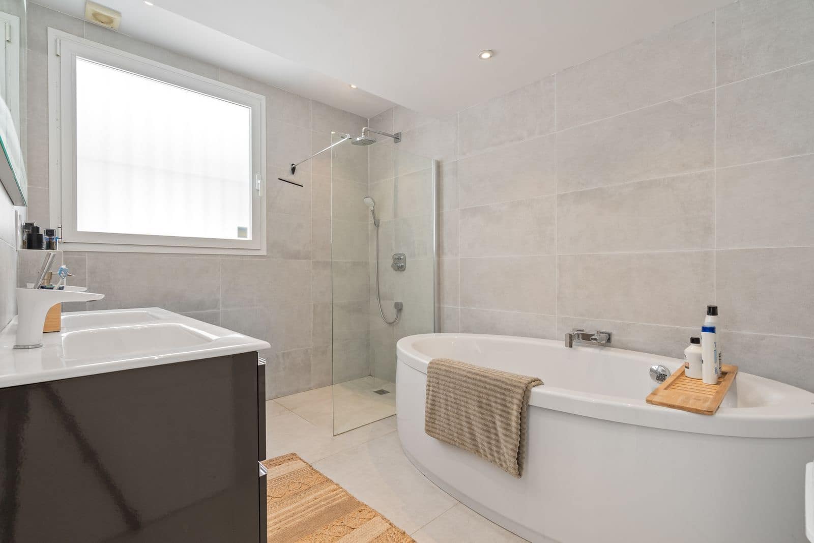 3 soverom Villa til salgs i Marbesa med svømmebasseng garasje - € 1 595 000 (Ref: 9606338)