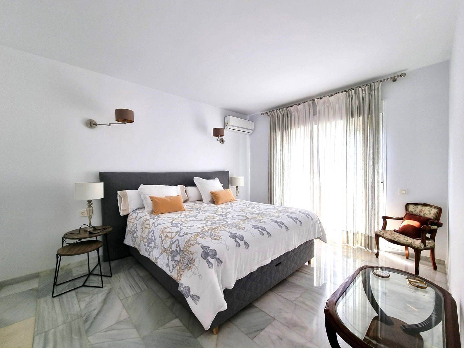 3 bedroom Villa for sale in Calahonda with pool garage - € 1,200,000 (Ref: 9606666)